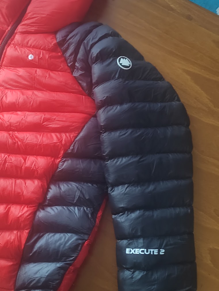 Execute 2 dual color puffer