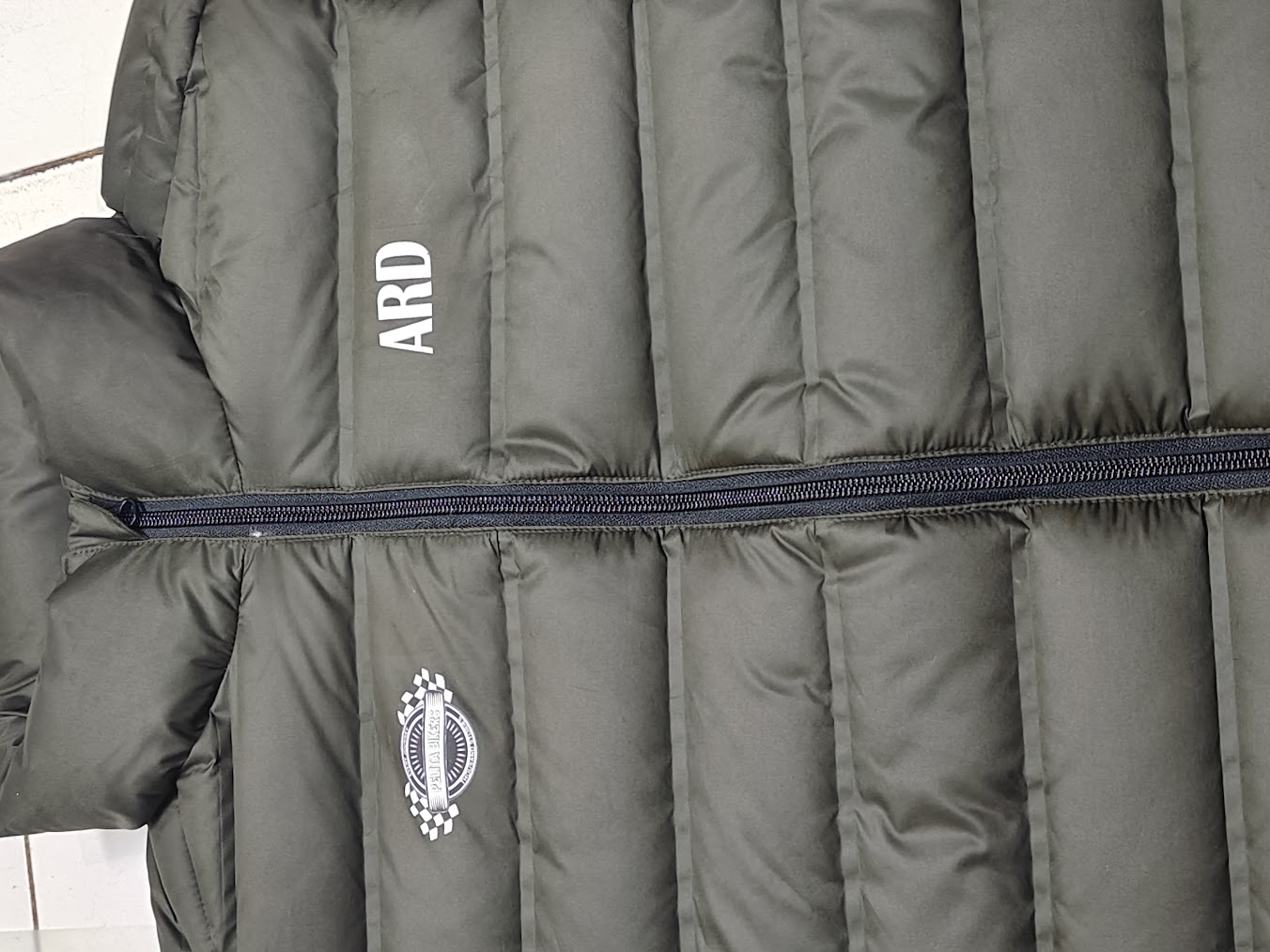 ARD puffer olive
