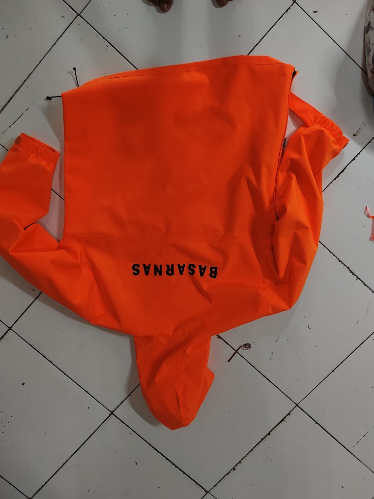 BASARNAS orange jacket